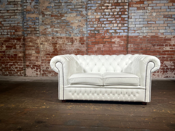2 seat classic Chesterfield in premium white leather